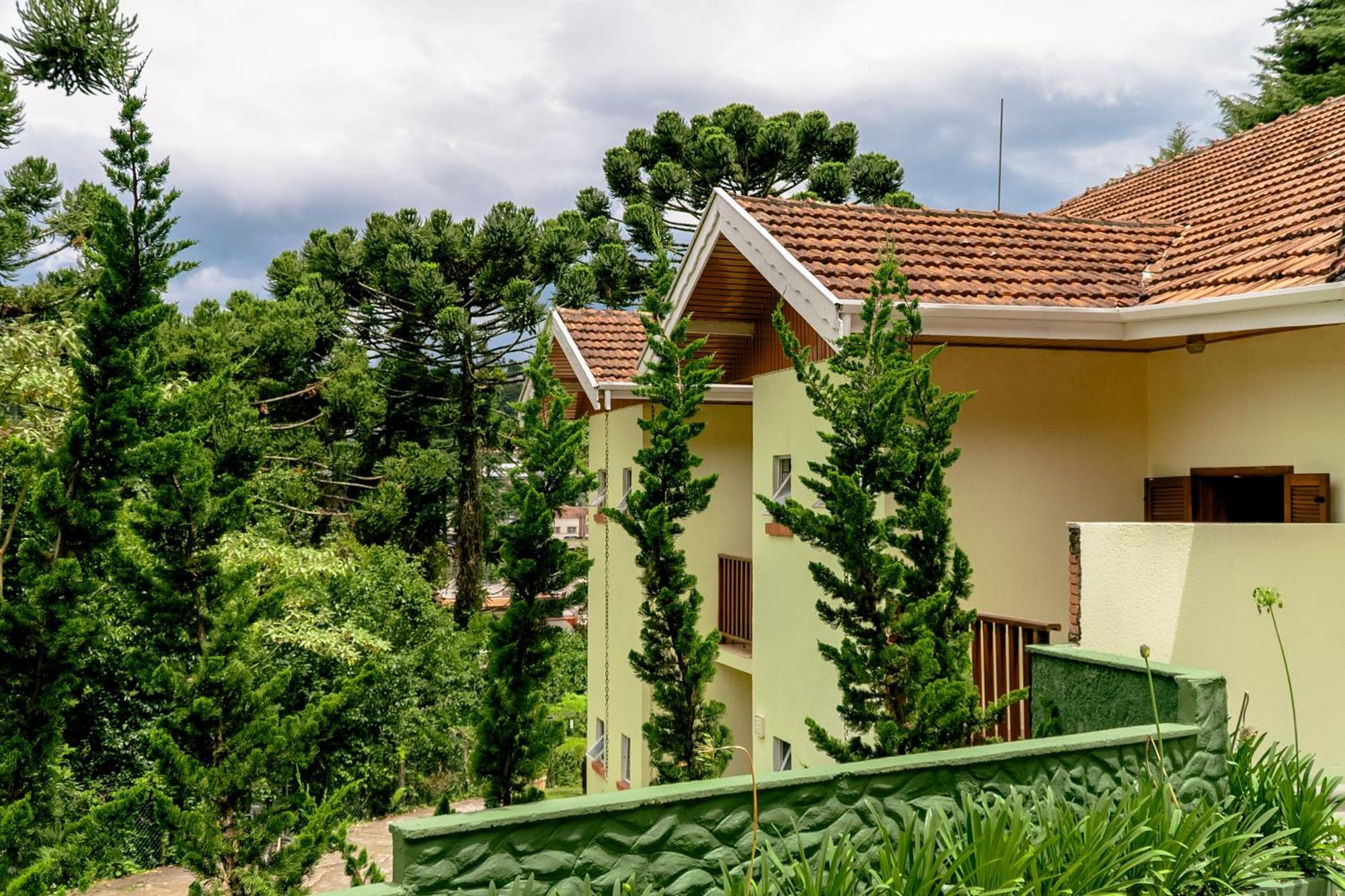 Velinn Pousada Vila Floratta Campos do Jordao Exterior photo